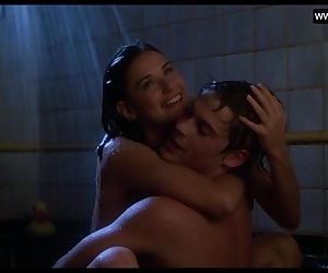 Demi Moore nastolatek topless seks w w prysznic + sexy Sceny o ostatnie prawie